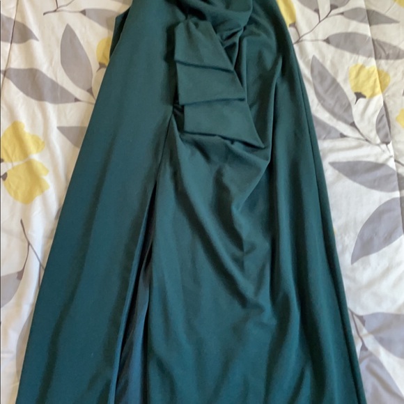 Never Worn David’s Bridal Bridesmaid Dress! Plus Size! In color Pine! - Picture 6 of 6